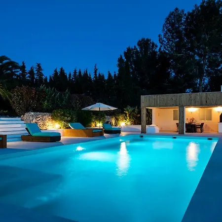 Luxury Private Holiday With Volley Ball Court, Ibiza 1007