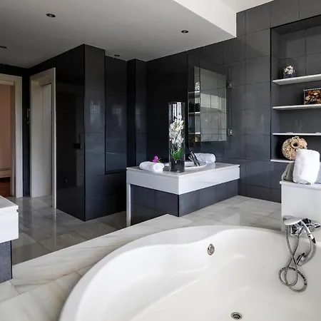 Βίλα Luxury Private Holiday With Volley Ball Court, Ibiza 1007